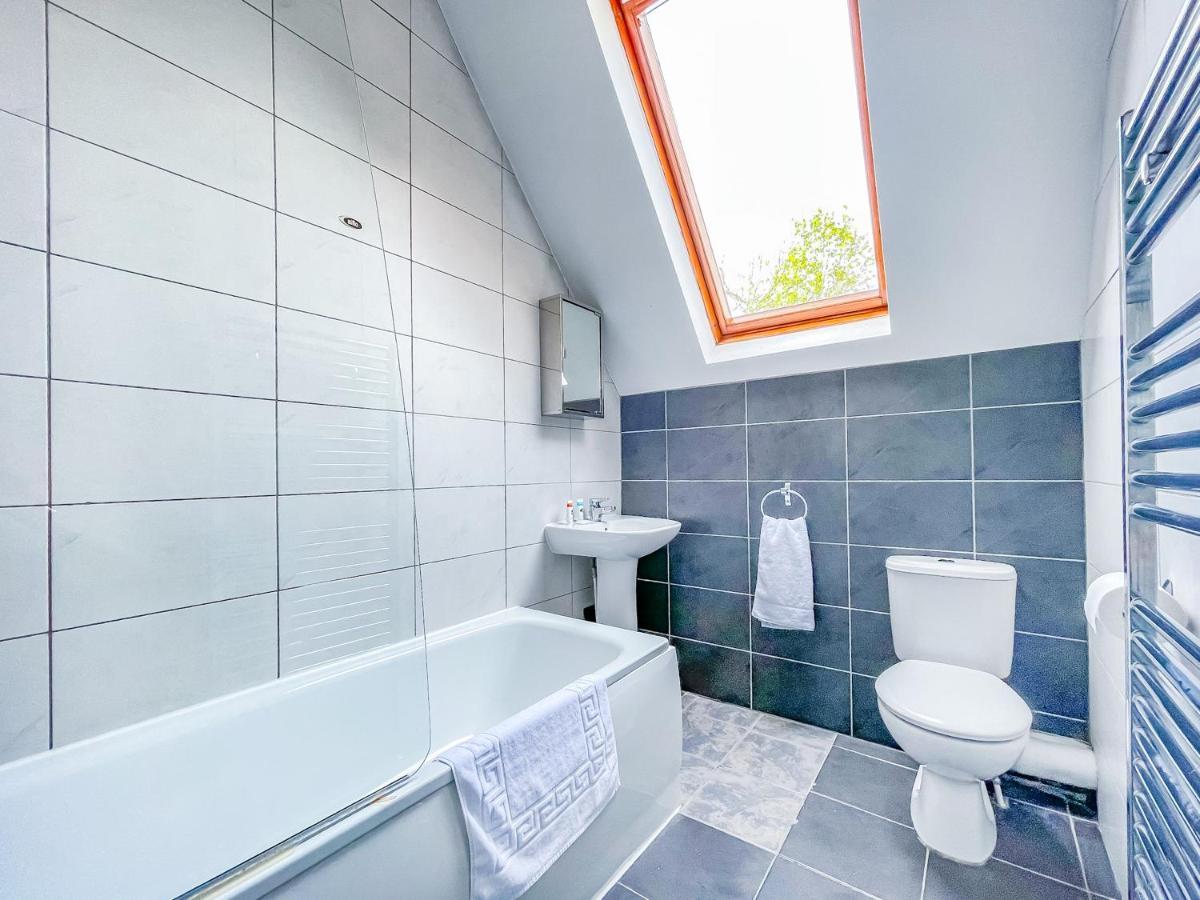 *Re9Bc* For Your Most Relaxed & Cosy Stay + Free Parking + Free Fast Wifi * Leeds  Kültér fotó